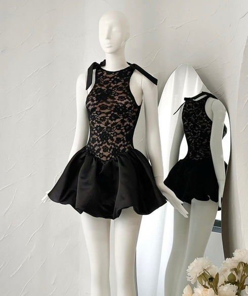 Women Lacey Sleeveless Flounce Mini Dresses